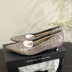 Women's Snakeskin Pattern Shoes naturalizer wide
